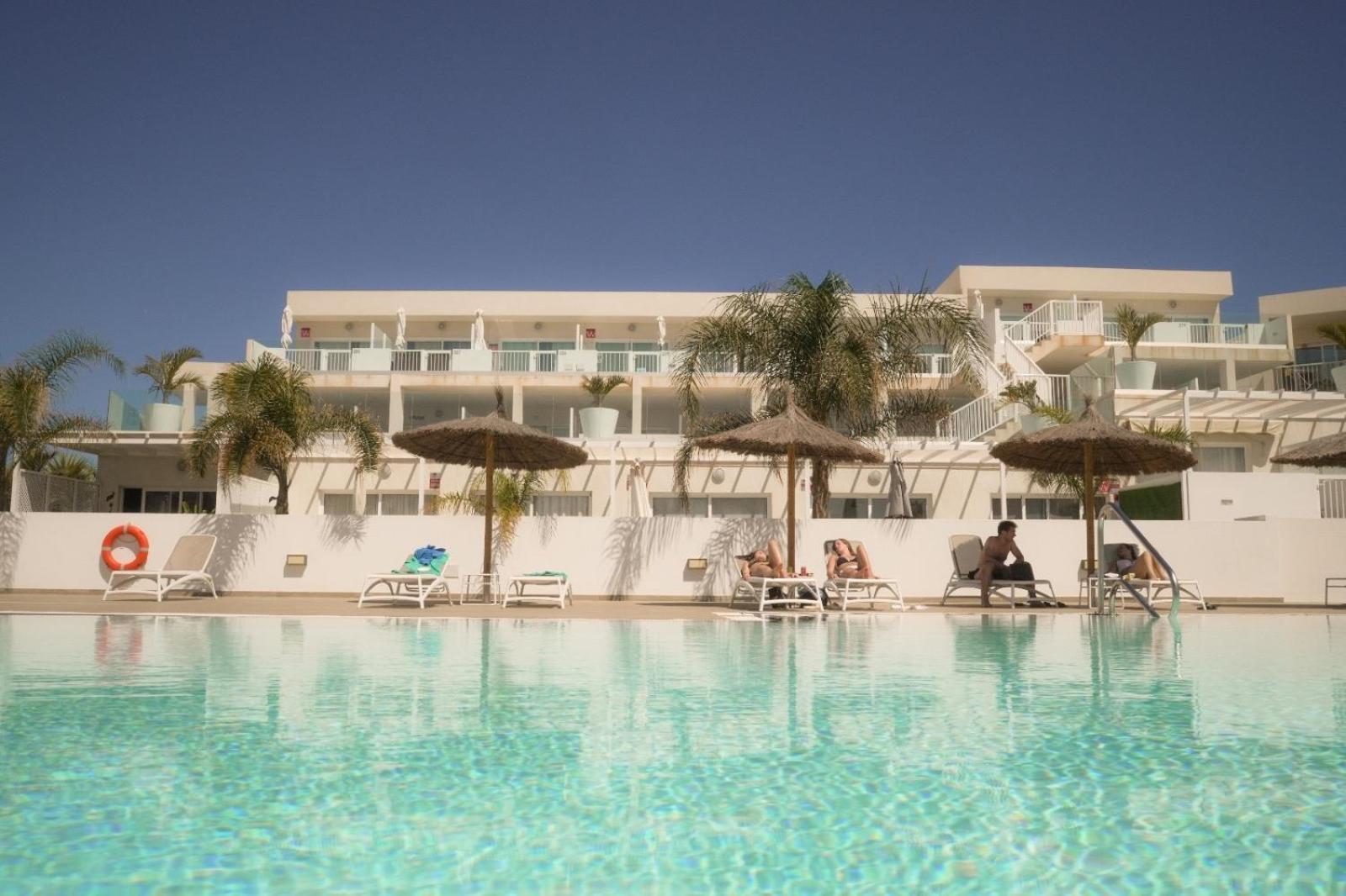 Precioso Apartamento En Complejo Con Piscina Costa Teguise Exteriör bild